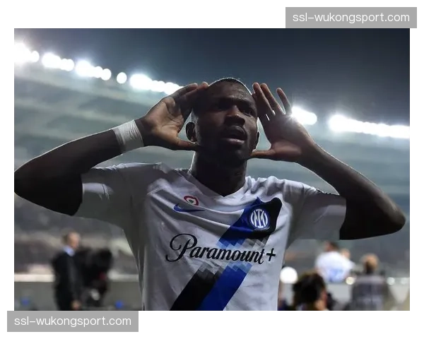 塞萨尔出席2026年维罗纳葡萄酒展，畅谈国米门将传承